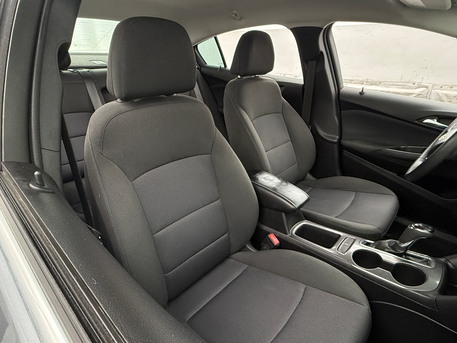 Thumbnail: 2018 Chevrolet Cruze - 2