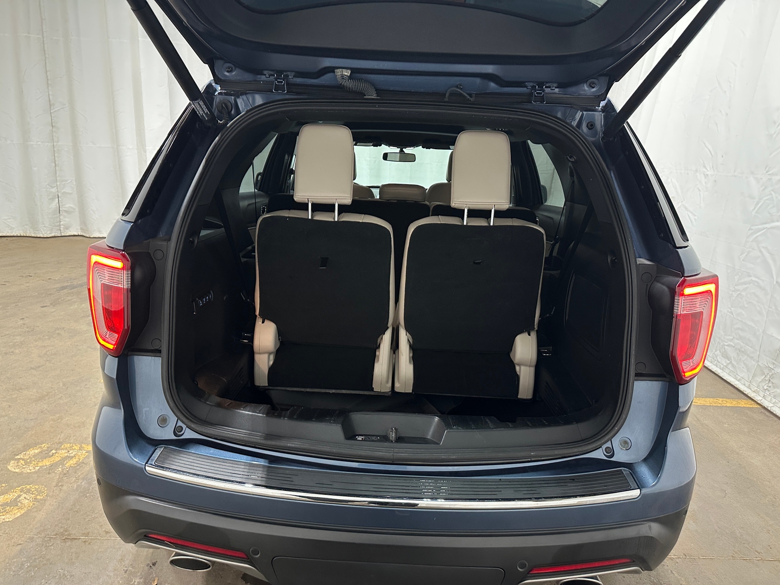 Thumbnail: 2018 Ford Explorer - 6