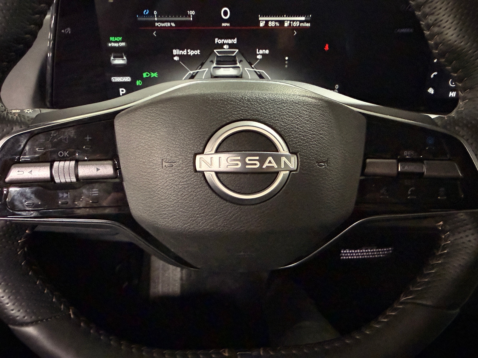 Thumbnail: 2023 Nissan Ariya - 4