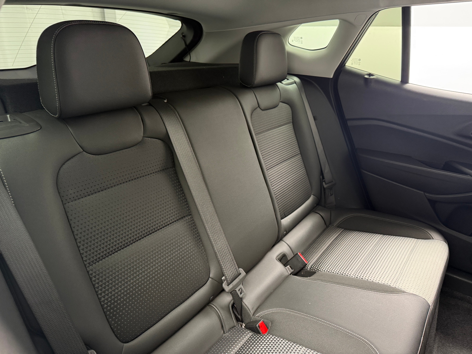 Thumbnail: 2025 Chevrolet Trax - 6