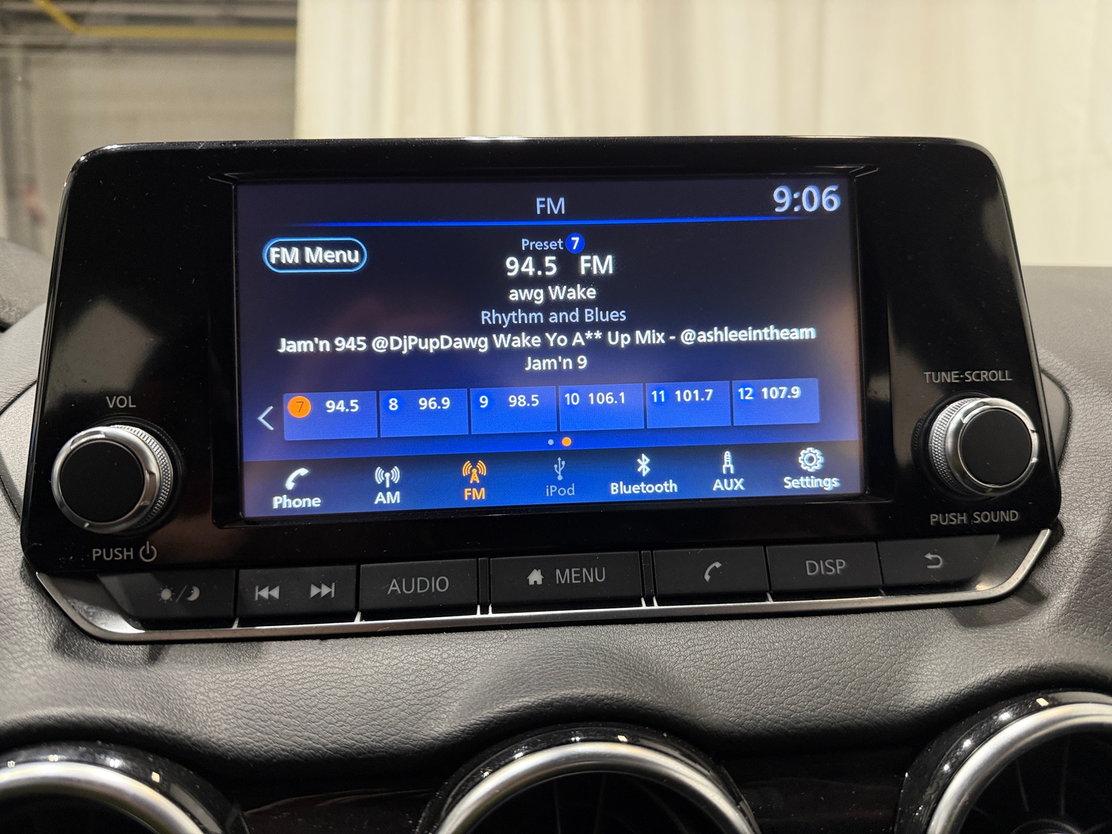 Thumbnail: 2025 Nissan Sentra - 4