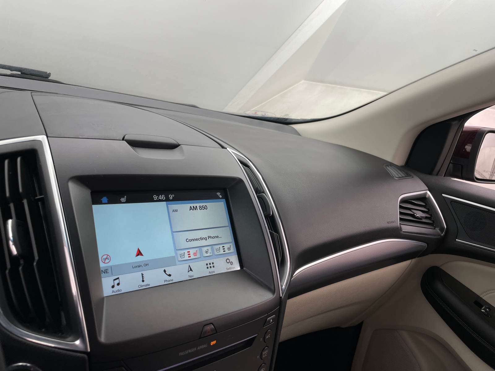 Thumbnail: 2018 Ford Edge - 3