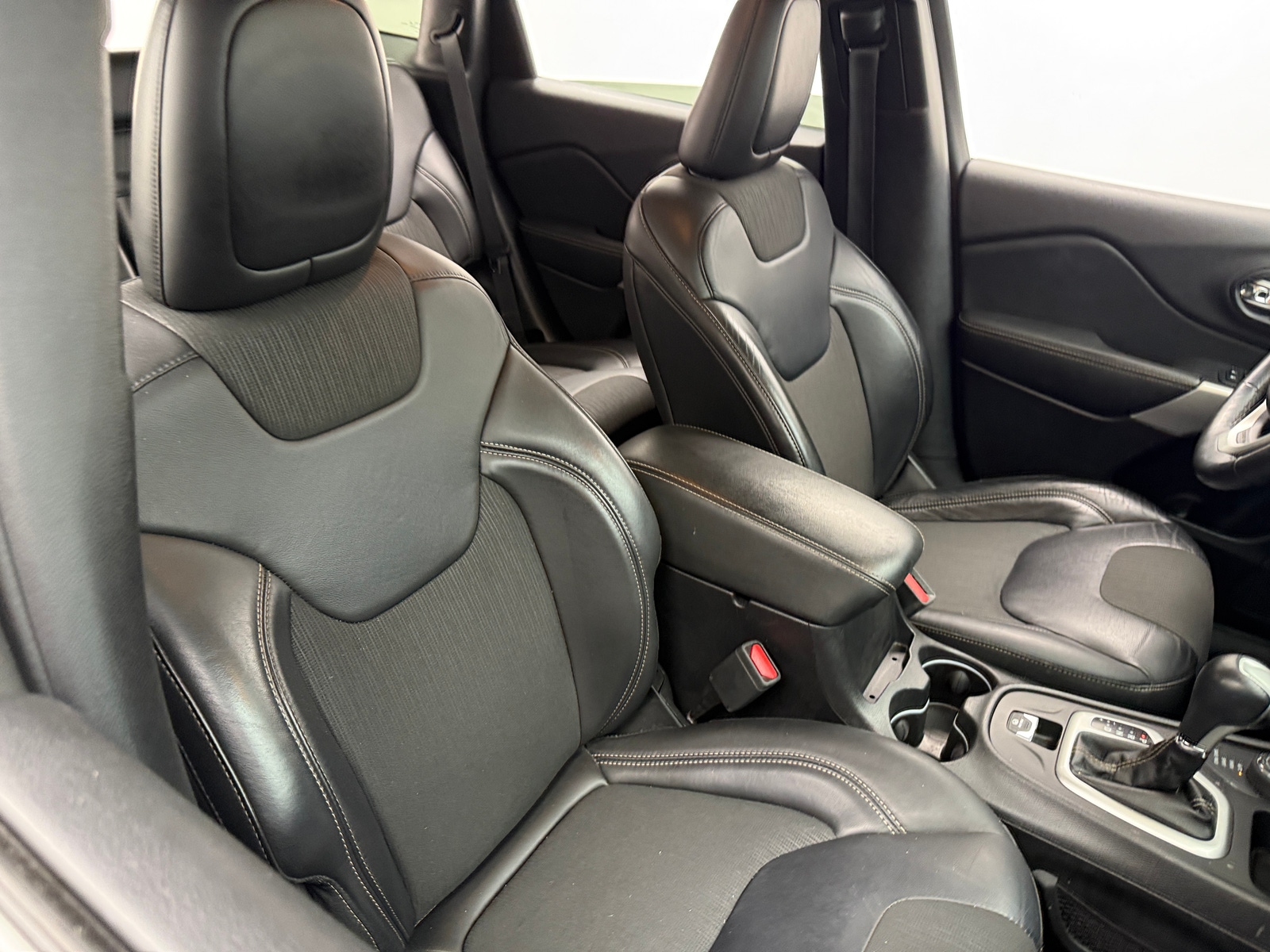 Thumbnail: 2018 Jeep Cherokee - 2