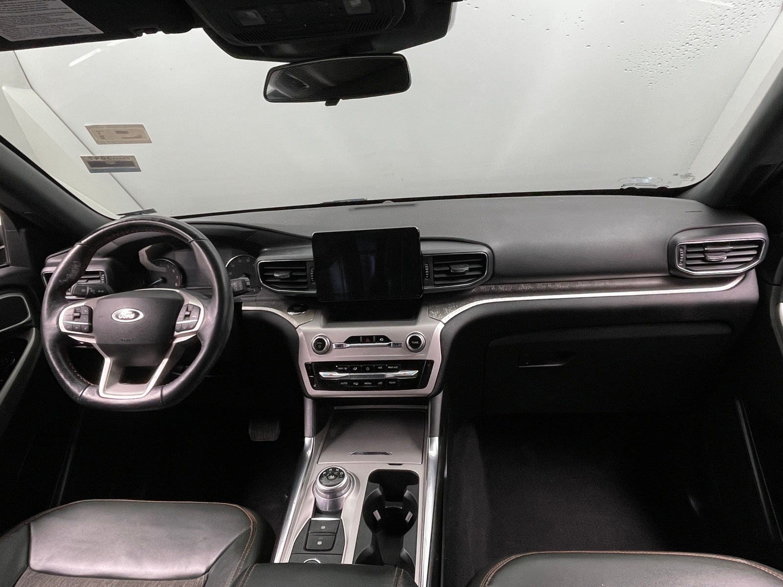 Thumbnail: 2022 Ford Explorer - 2