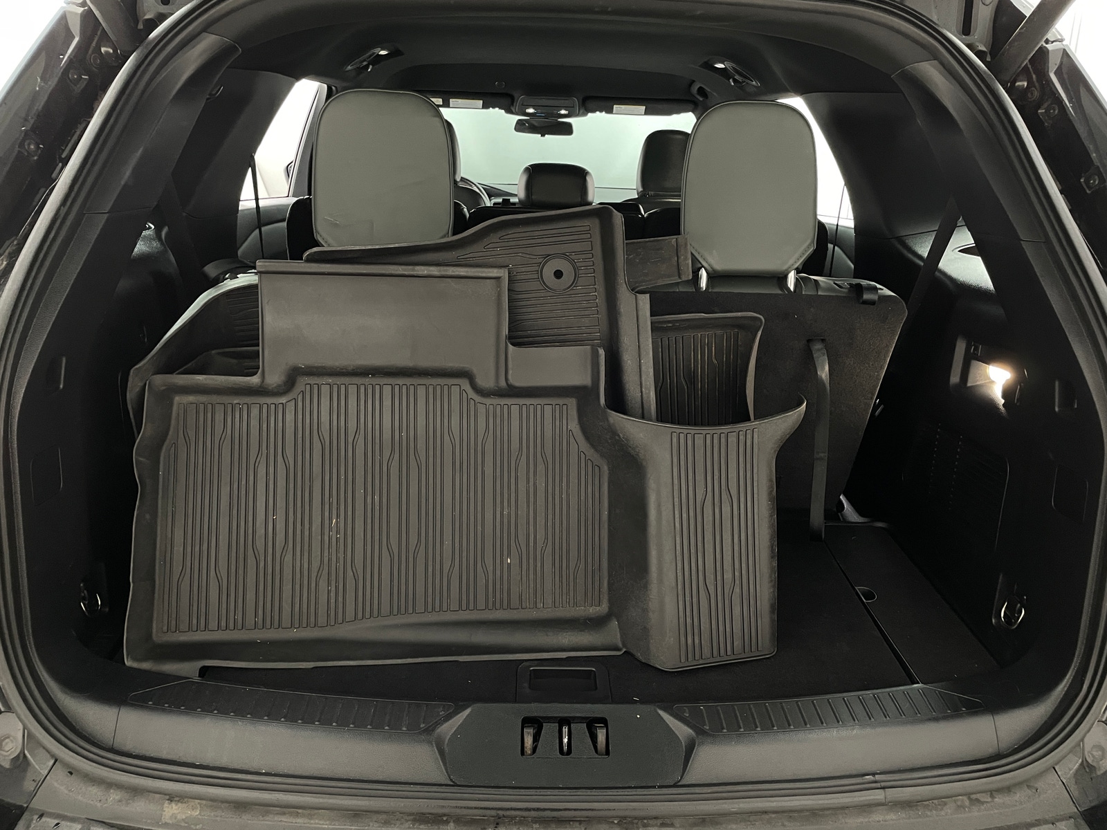 Thumbnail: 2022 Ford Explorer - 6