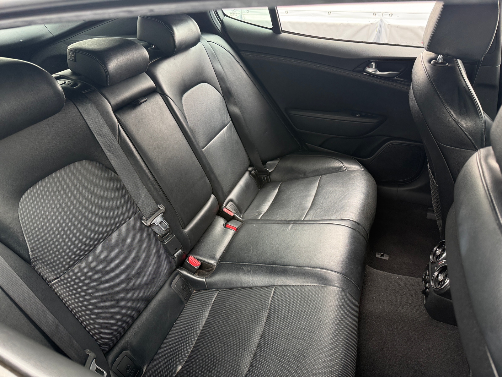 Thumbnail: 2022 Kia Stinger - 5