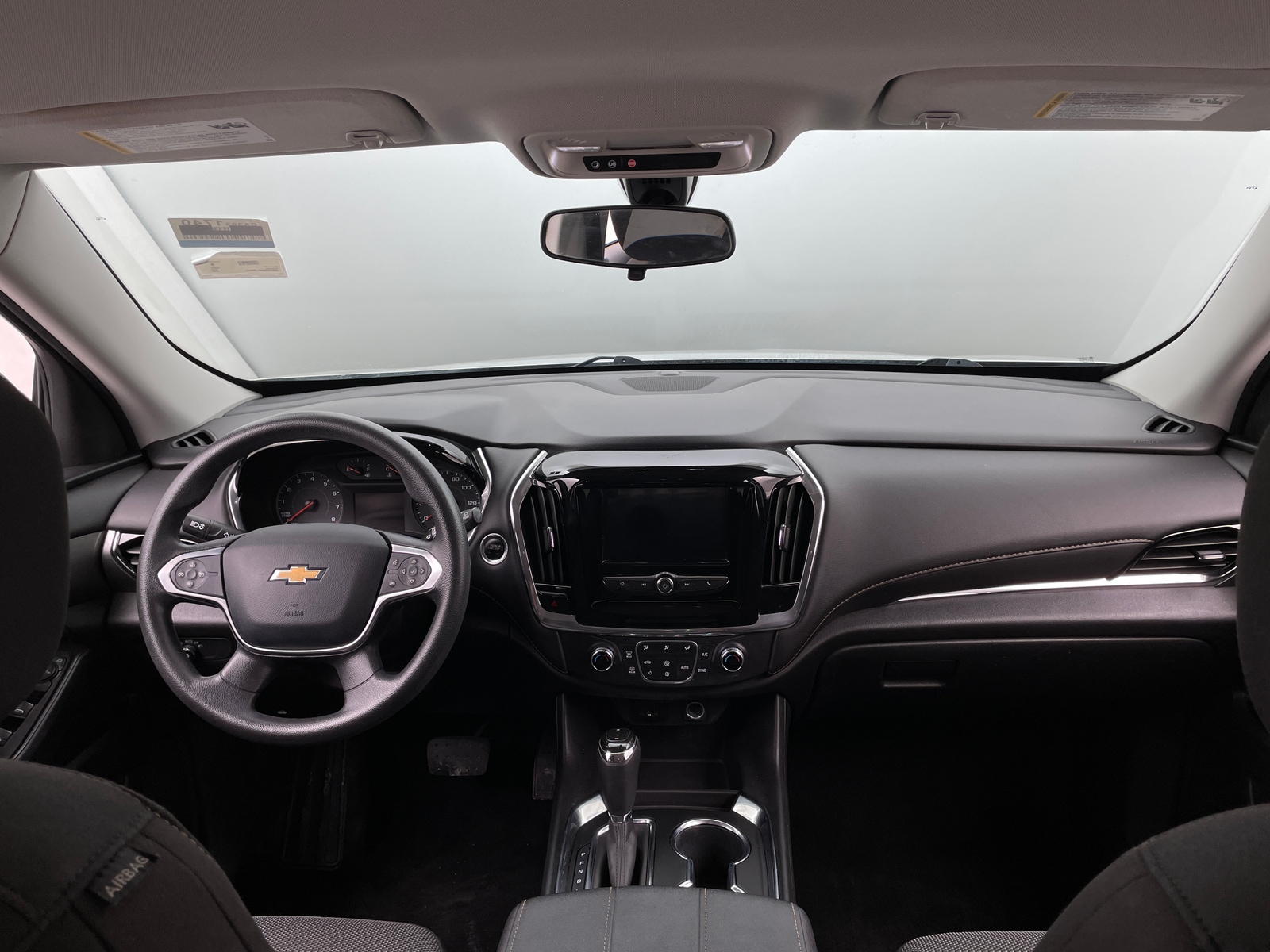 Thumbnail: 2020 Chevrolet Traverse - 3