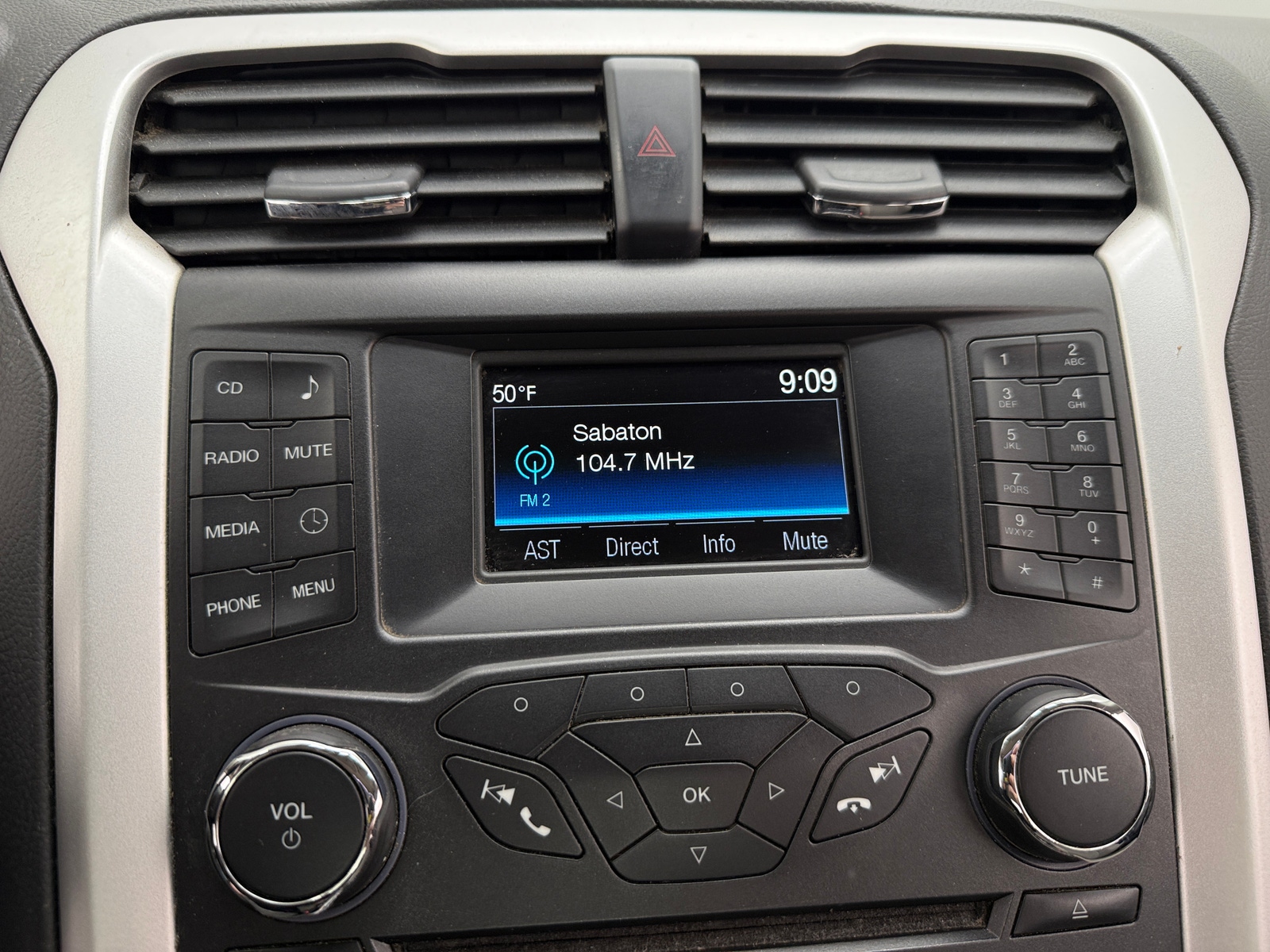 Thumbnail: 2015 Ford Fusion - 4