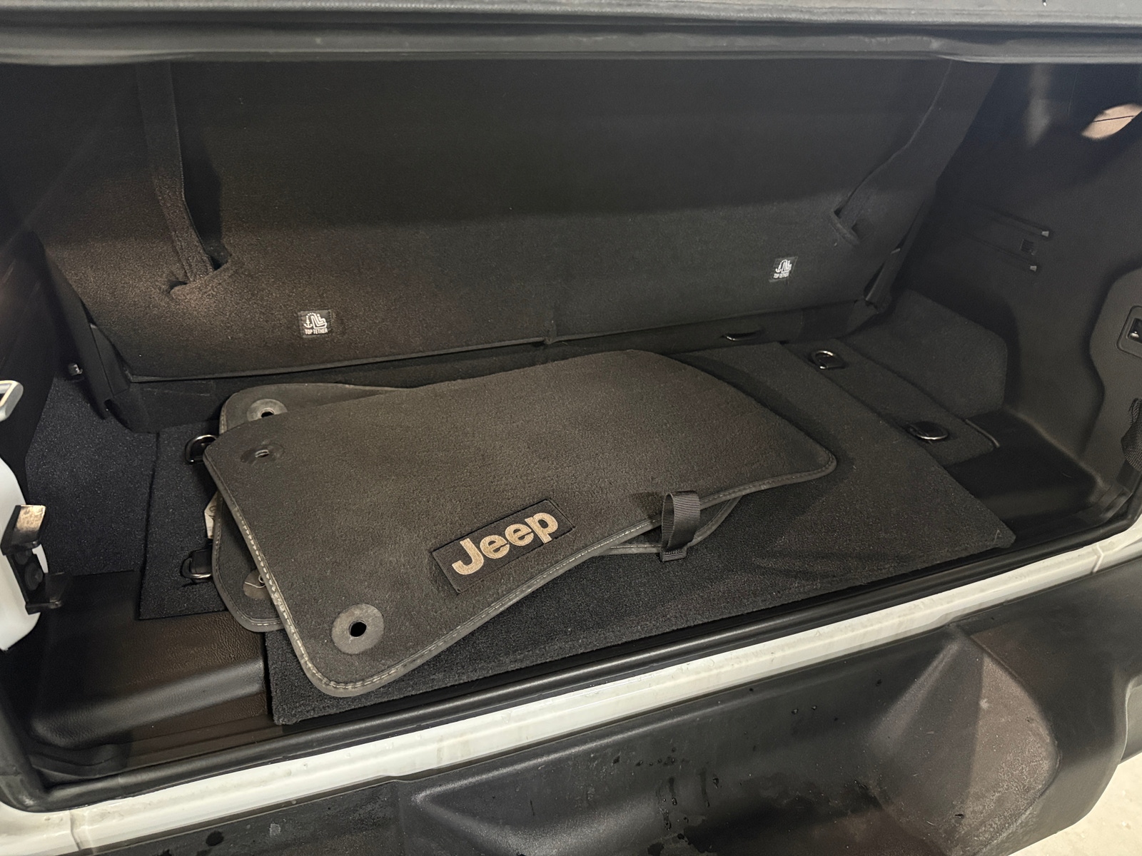 Thumbnail: 2022 Jeep Wrangler - 7