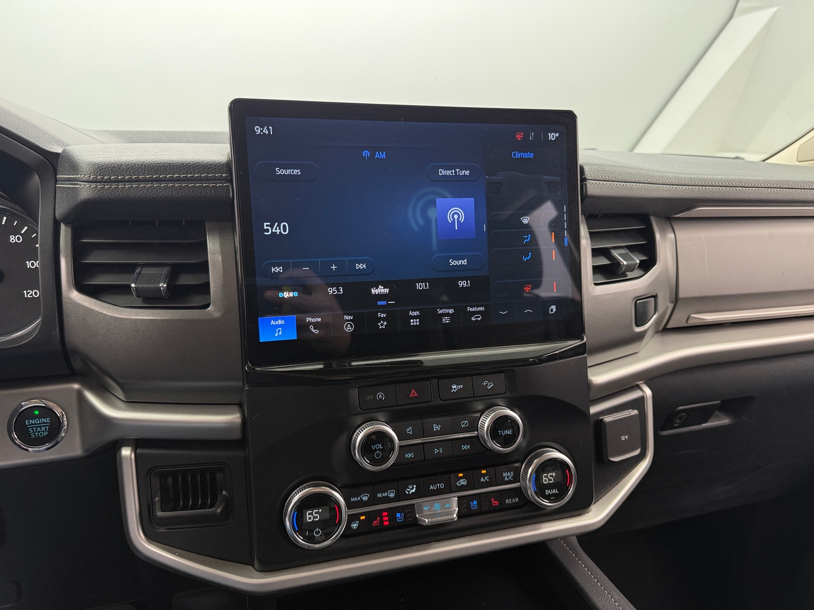 Thumbnail: 2024 Ford Expedition - 4