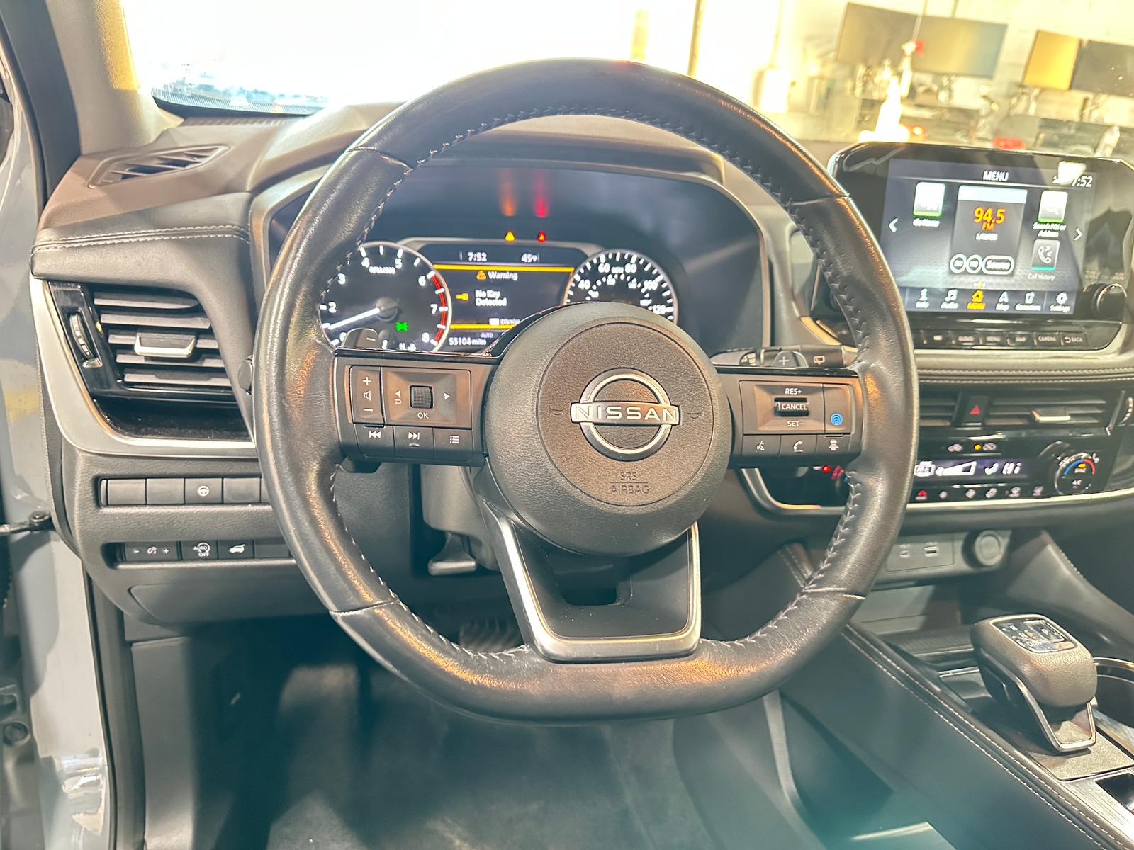 Thumbnail: 2023 Nissan Rogue - 4