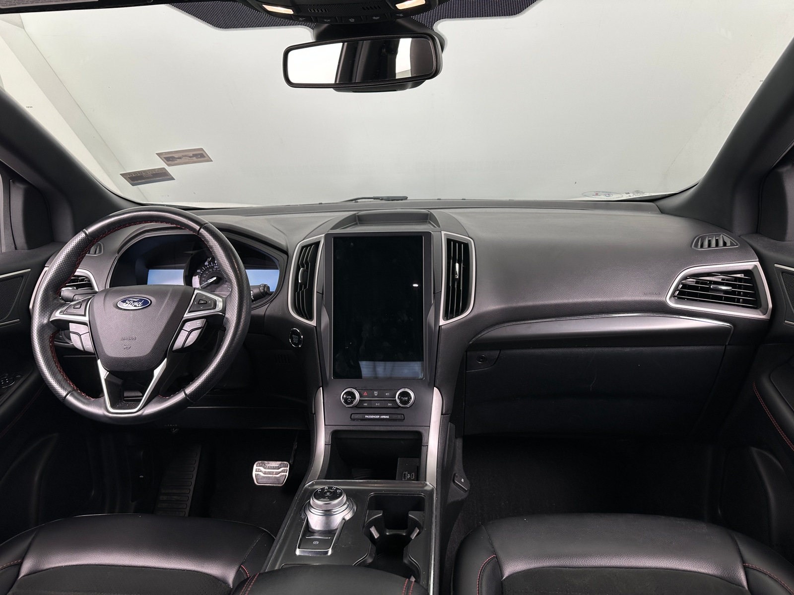 Thumbnail: 2022 Ford Edge - 2