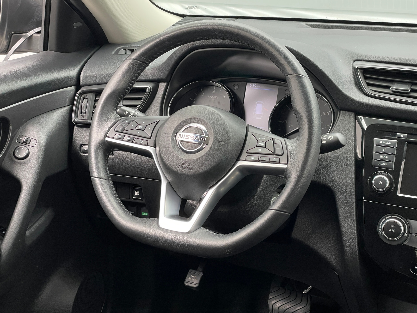 Thumbnail: 2018 Nissan Rogue - 5