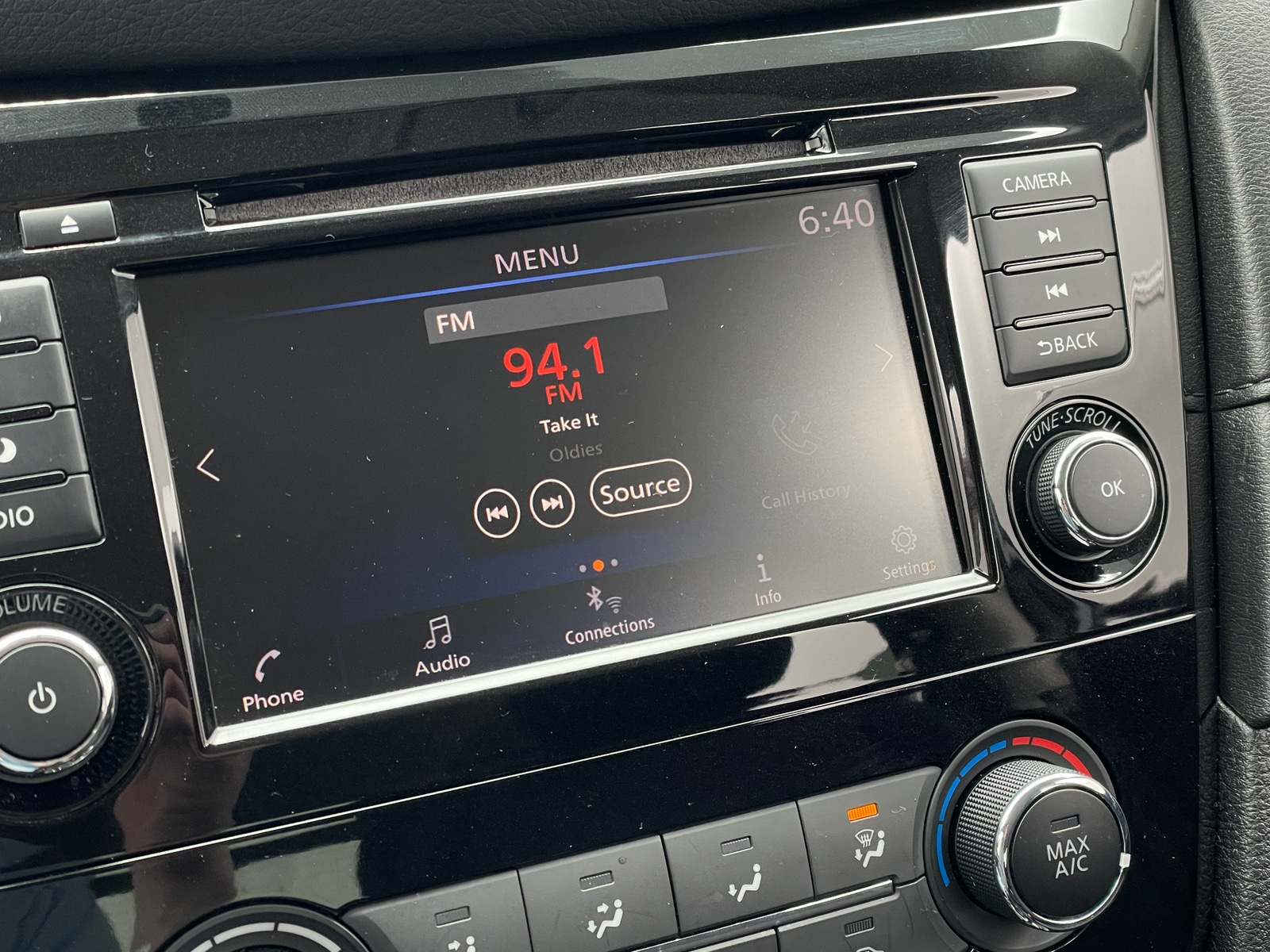 Thumbnail: 2018 Nissan Rogue - 4