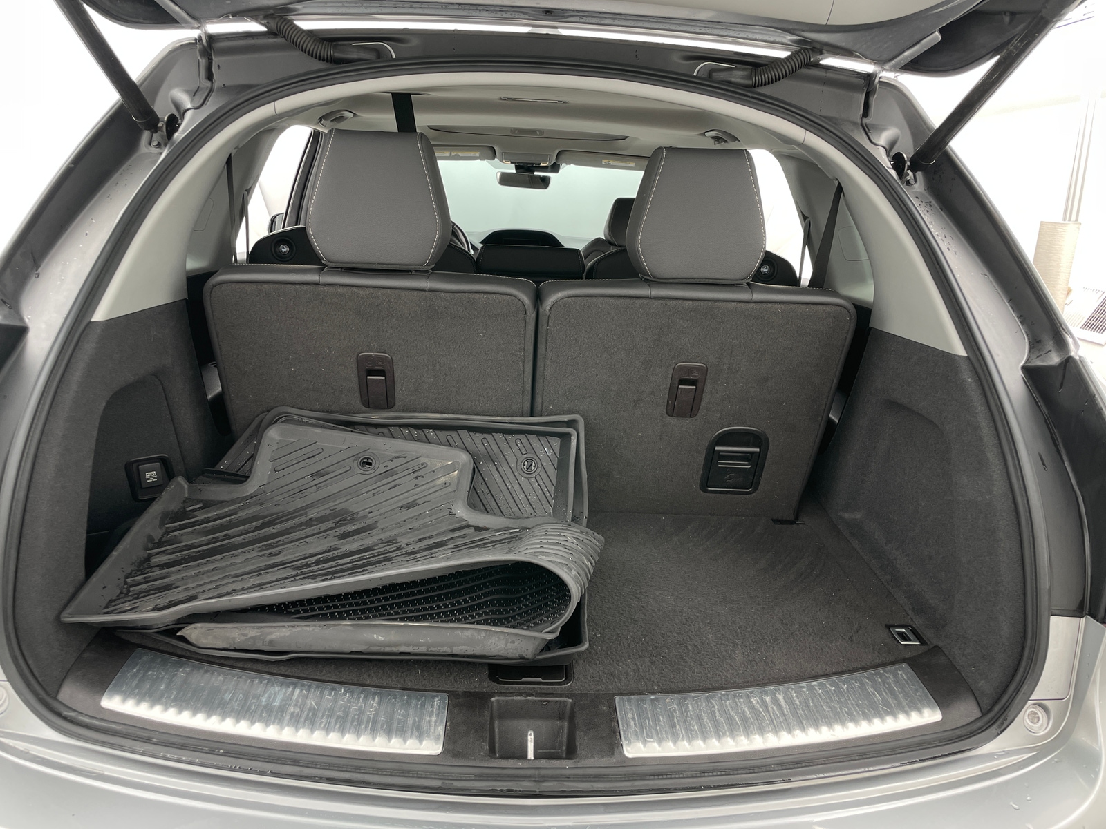 Thumbnail: 2019 Acura MDX - 6