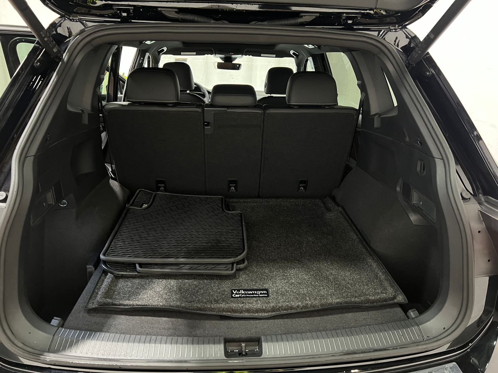 Thumbnail: 2024 Volkswagen Tiguan - 6