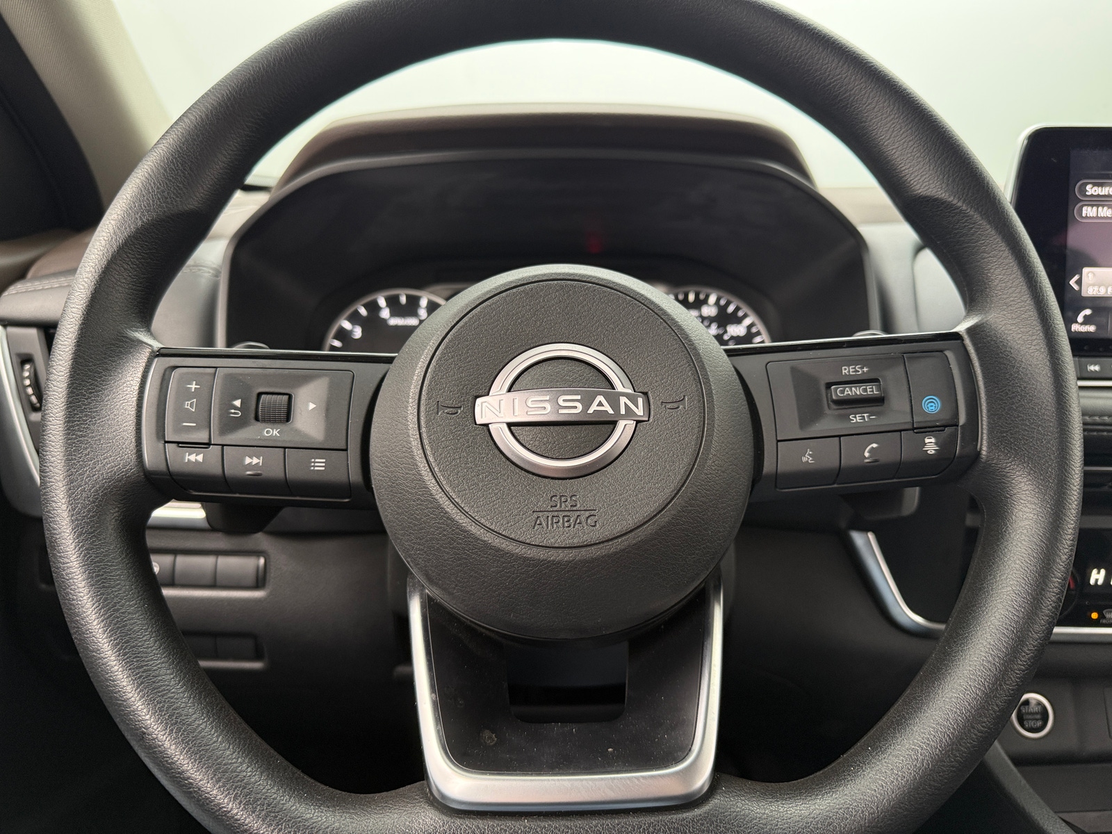 Thumbnail: 2023 Nissan Rogue - 5