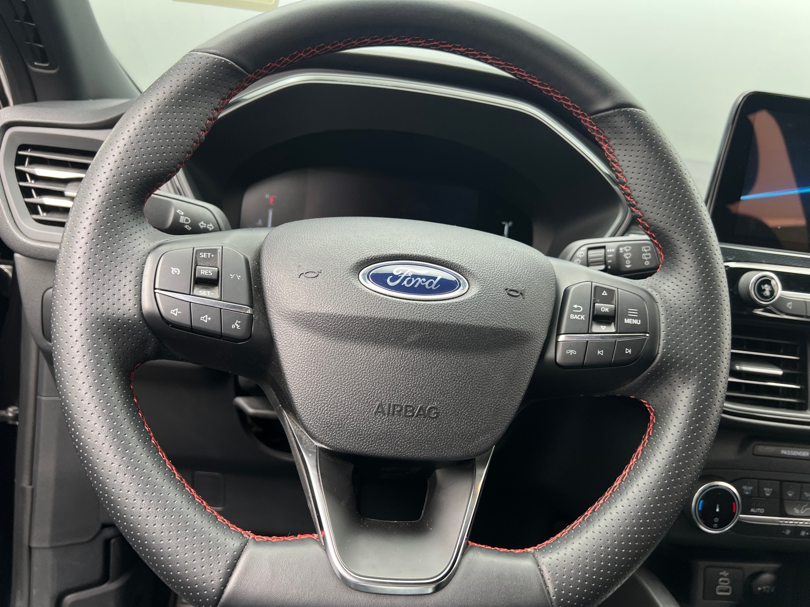 Thumbnail: 2025 Ford Escape - 4