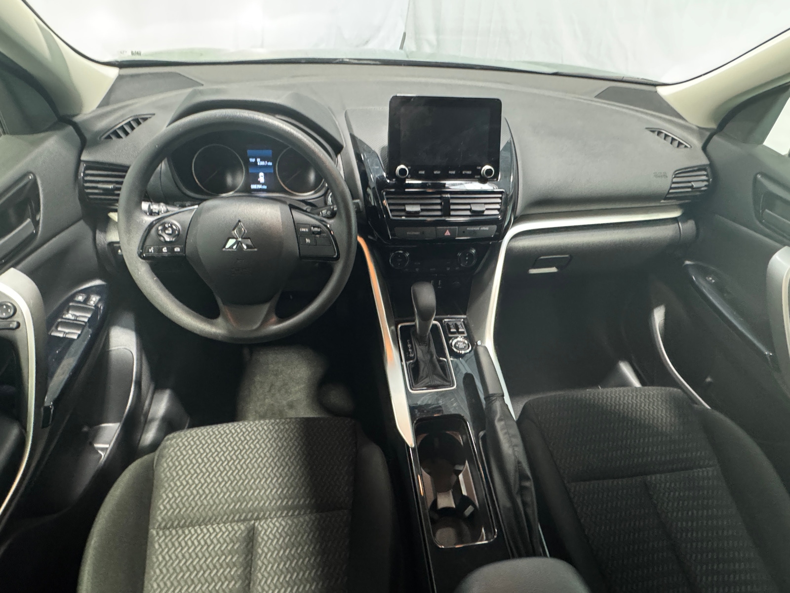 Thumbnail: 2025 Mitsubishi Eclipse Cross - 3