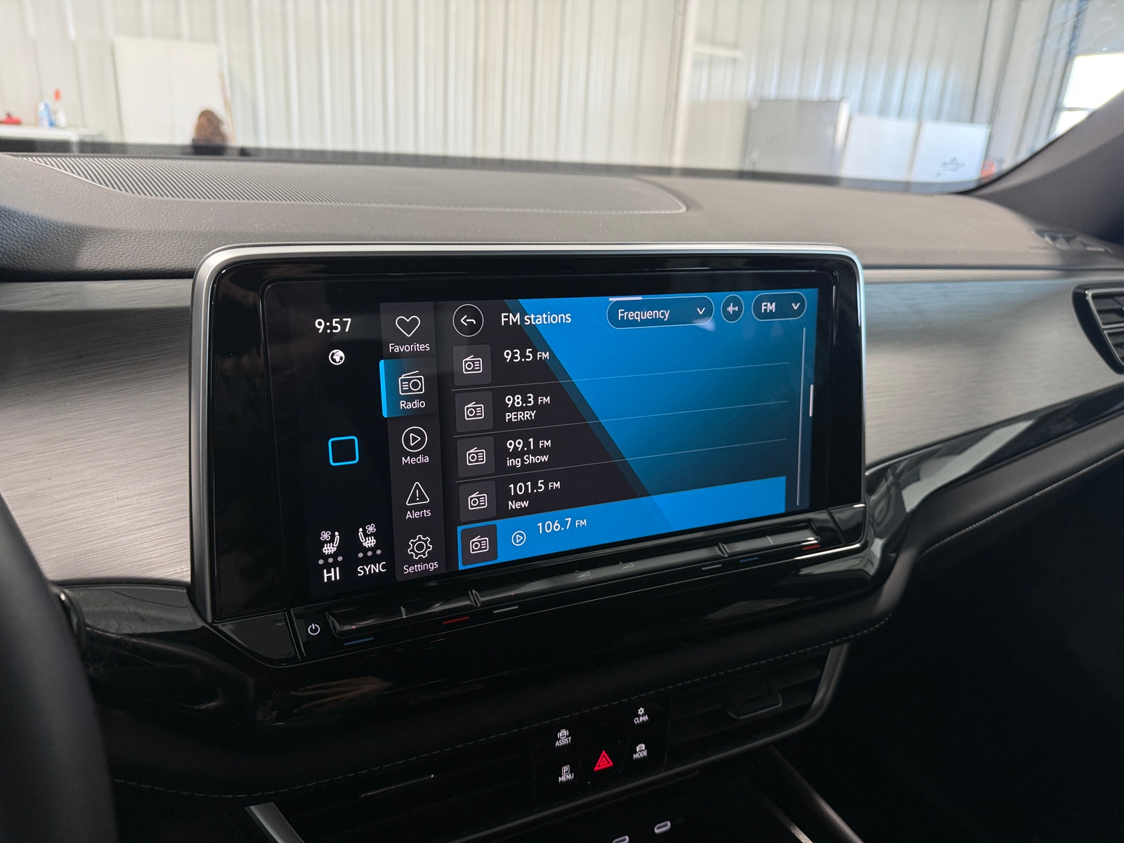 Thumbnail: 2025 Volkswagen Atlas - 3