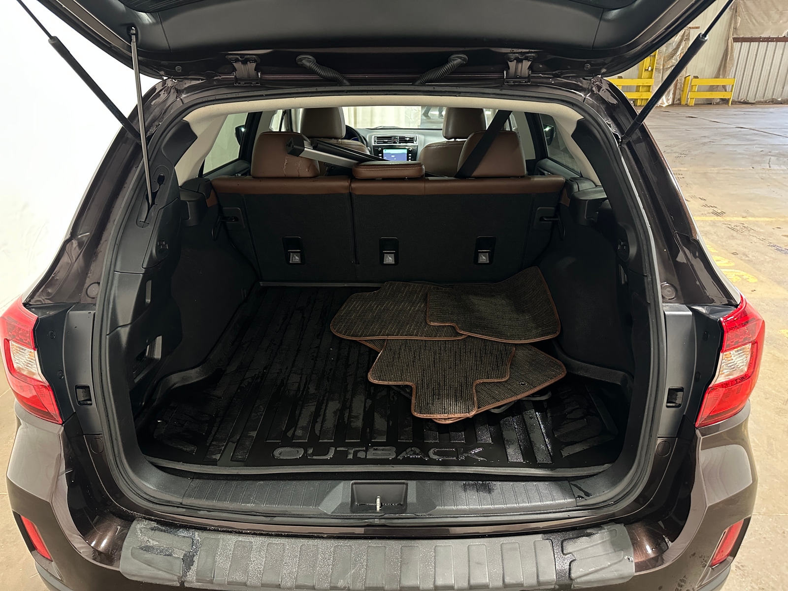 Thumbnail: 2017 Subaru Outback - 6