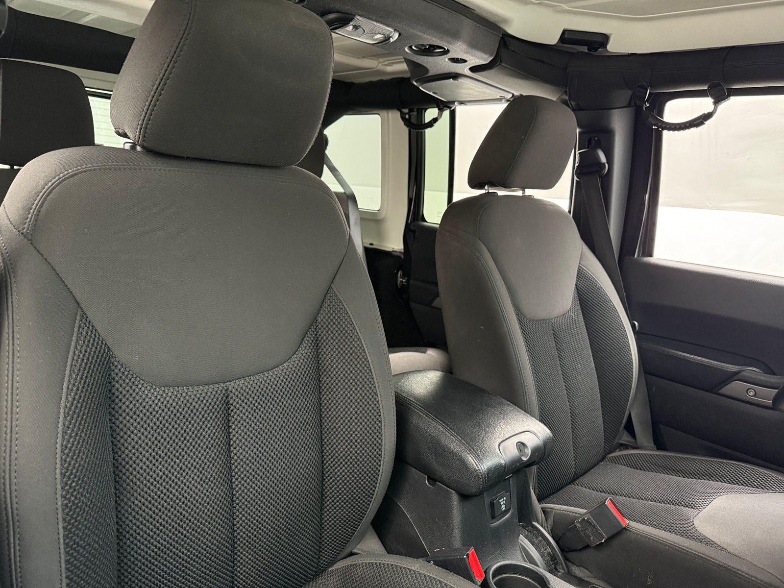 Thumbnail: 2017 Jeep Wrangler - 2