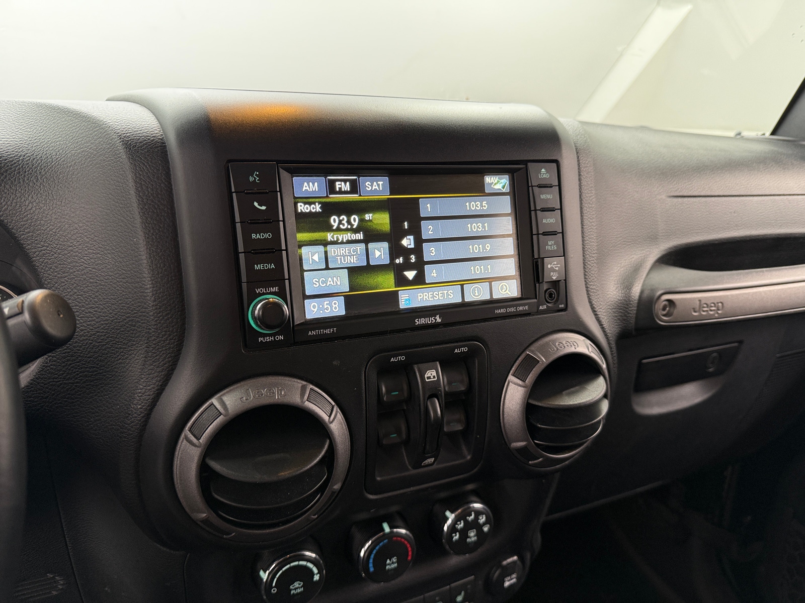 Thumbnail: 2017 Jeep Wrangler - 4