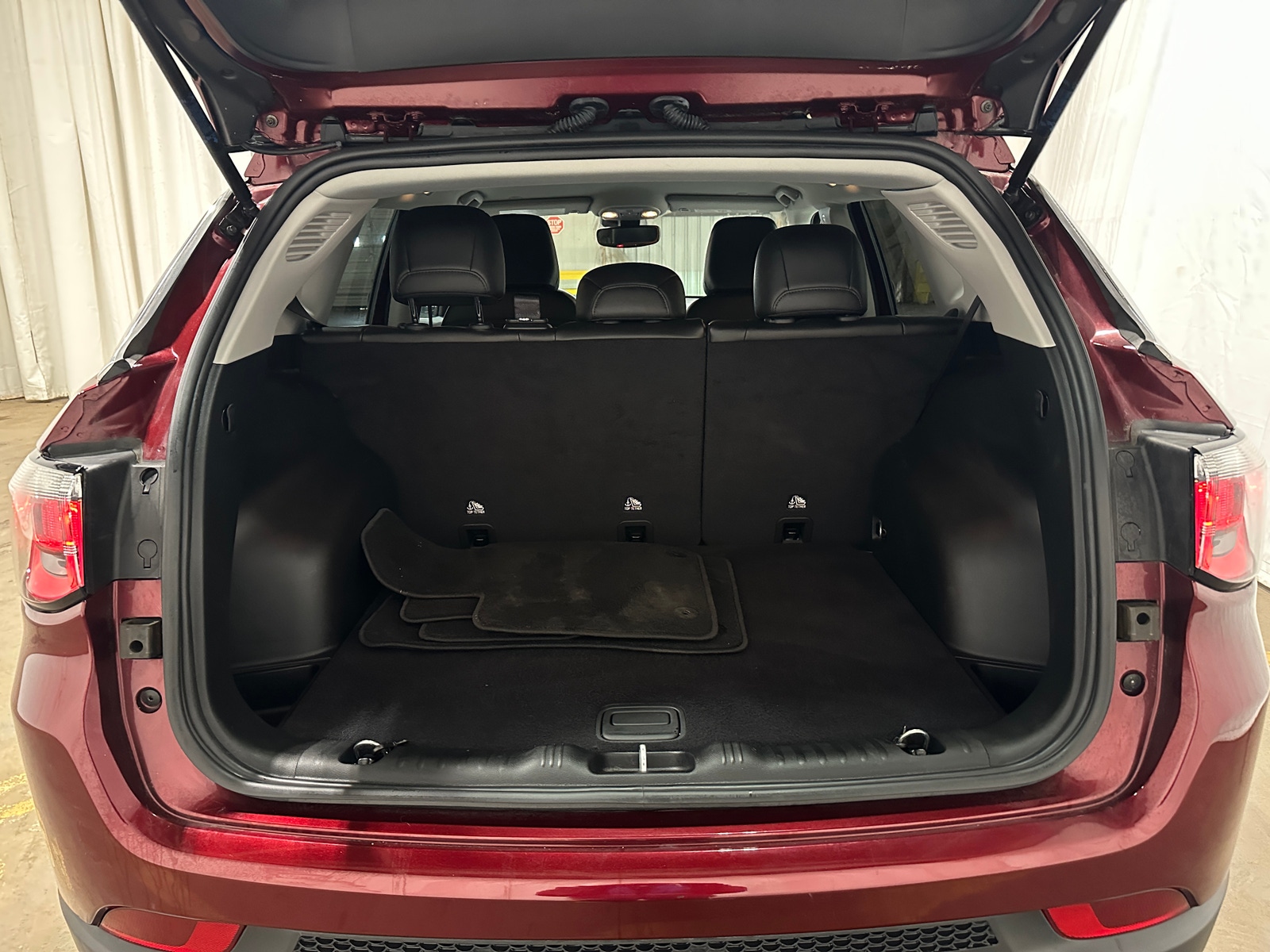 Thumbnail: 2022 Jeep Compass - 6