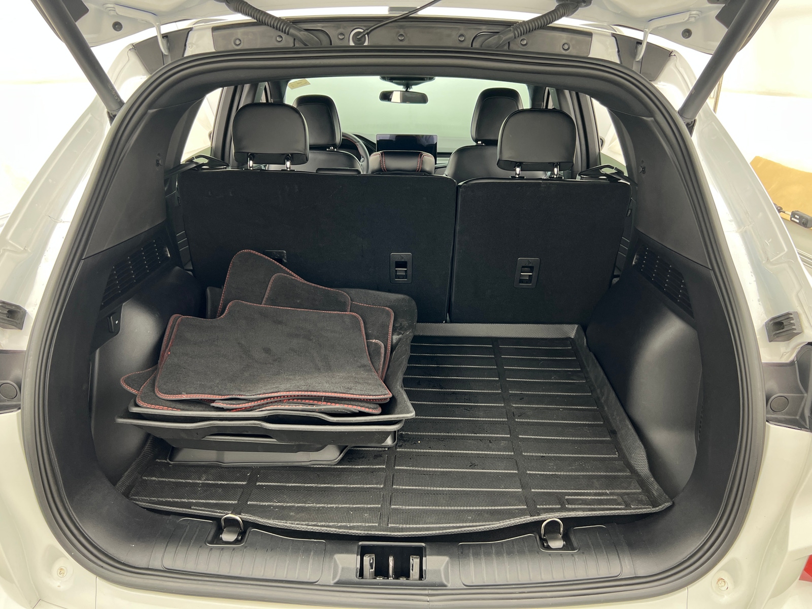 Thumbnail: 2023 Ford Escape - 6