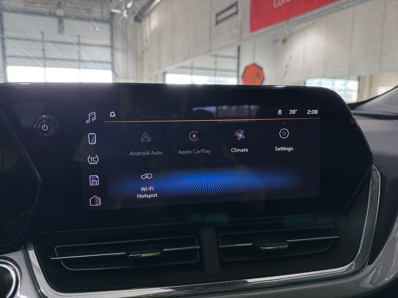 Thumbnail: 2025 Chevrolet Trax - 4