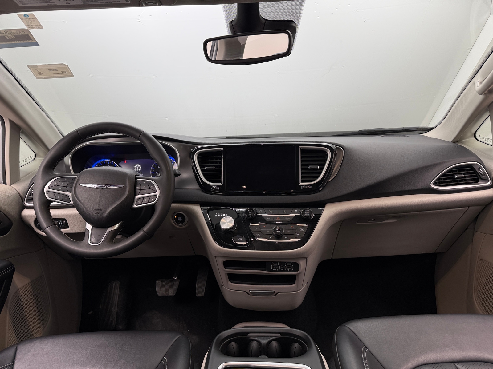 Thumbnail: 2024 Chrysler Pacifica - 2