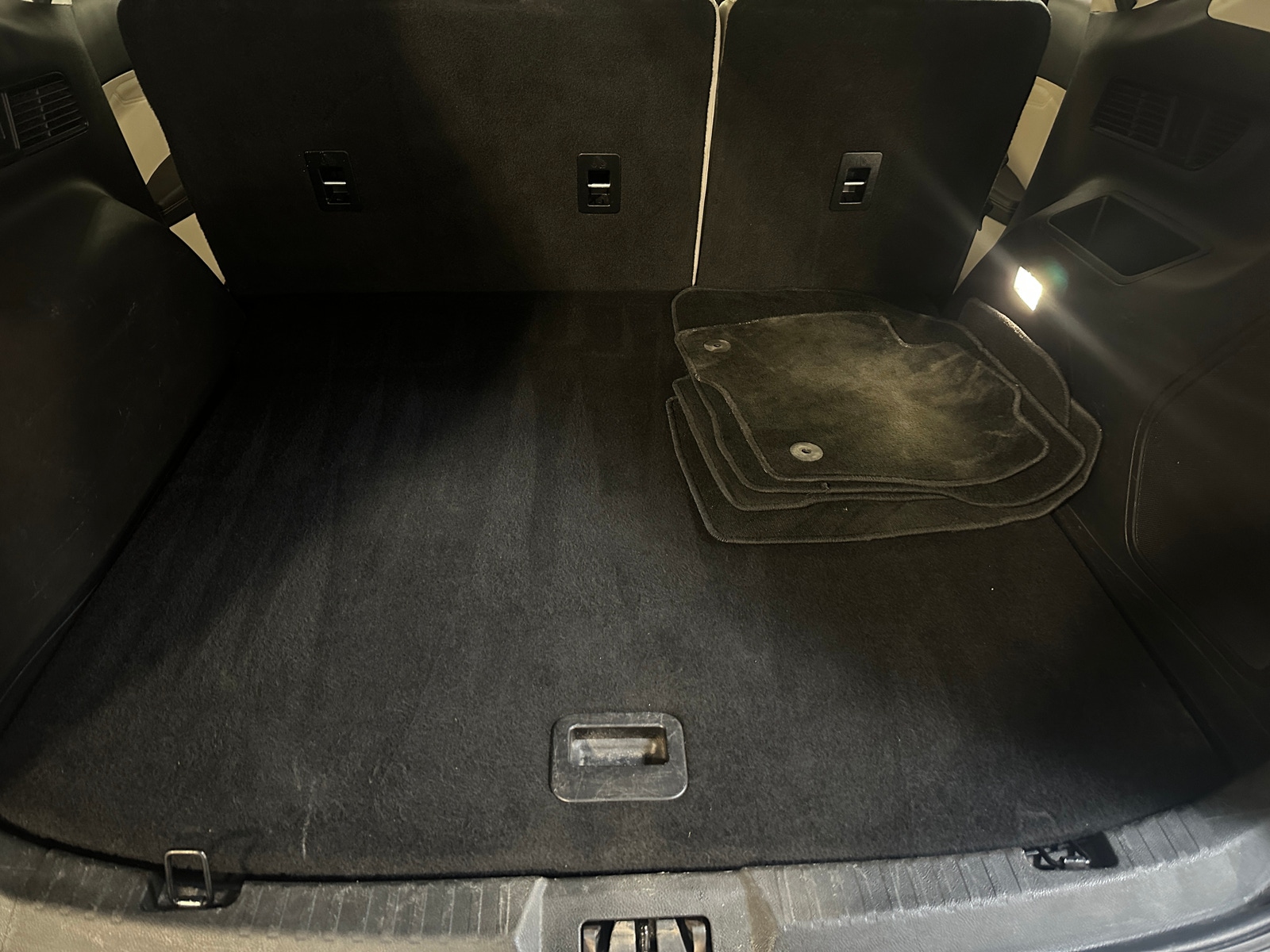 Thumbnail: 2018 Ford Edge - 6