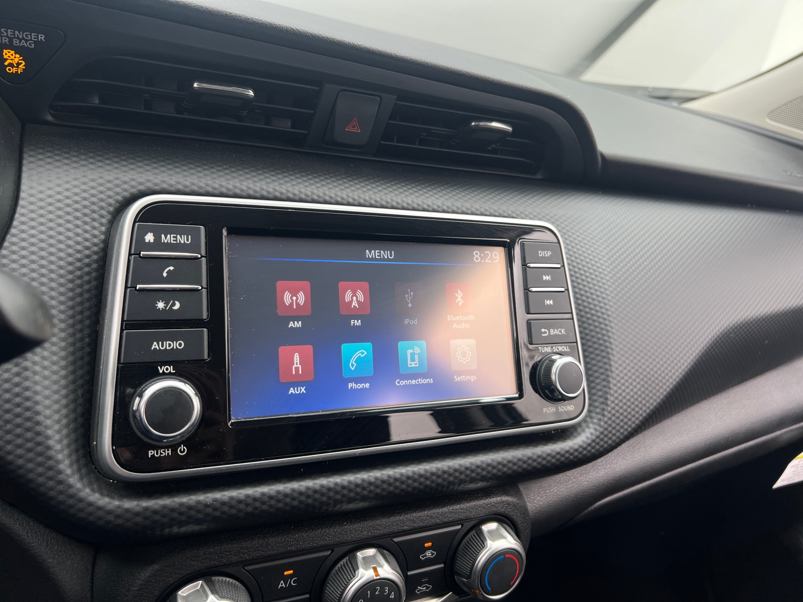 Thumbnail: 2024 Nissan Kicks - 4