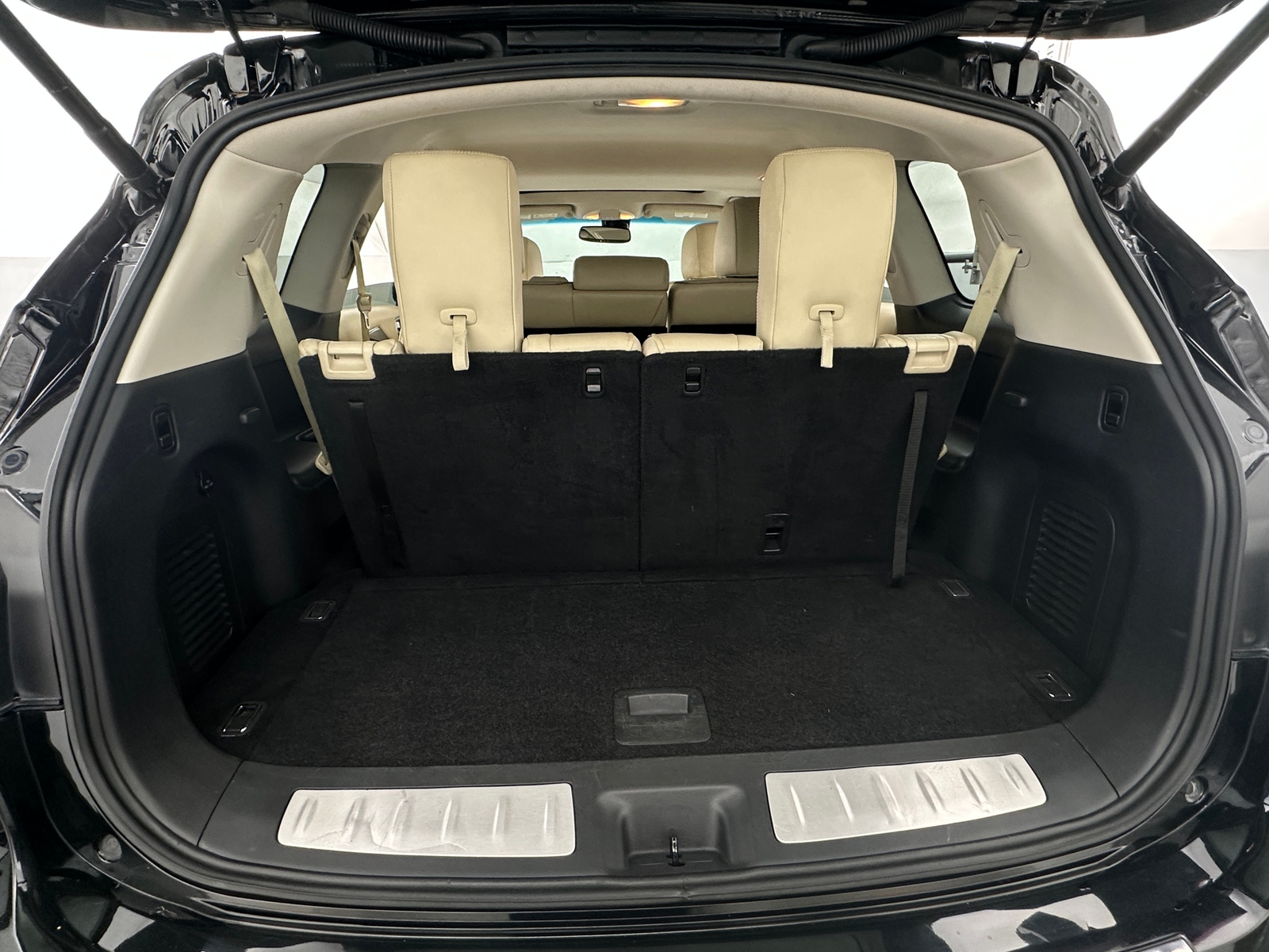 Thumbnail: 2016 INFINITI QX60 - 6