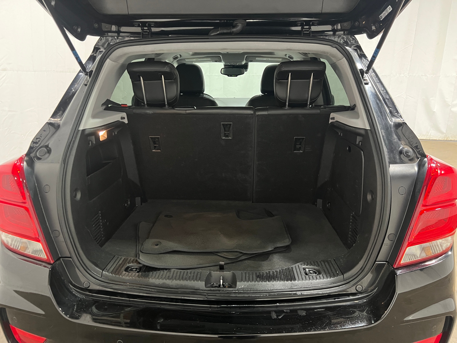 Thumbnail: 2019 Chevrolet Trax - 6