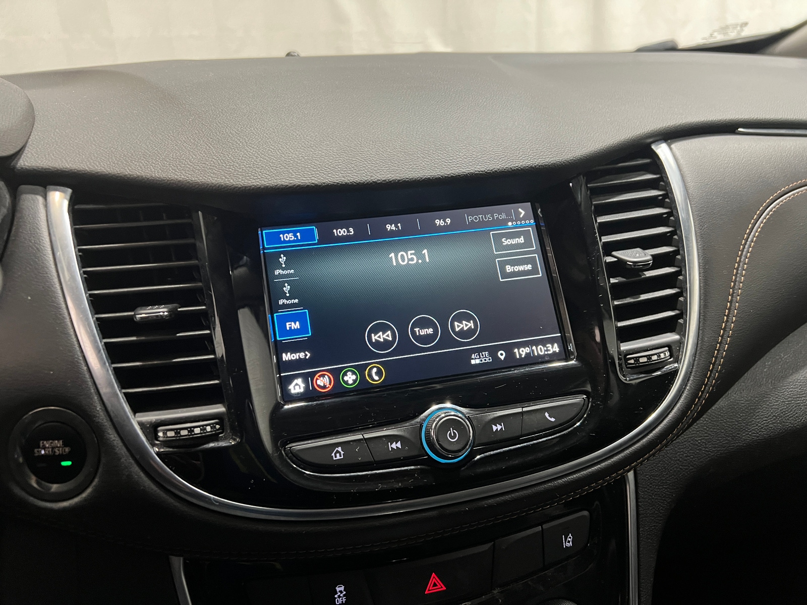 Thumbnail: 2019 Chevrolet Trax - 3