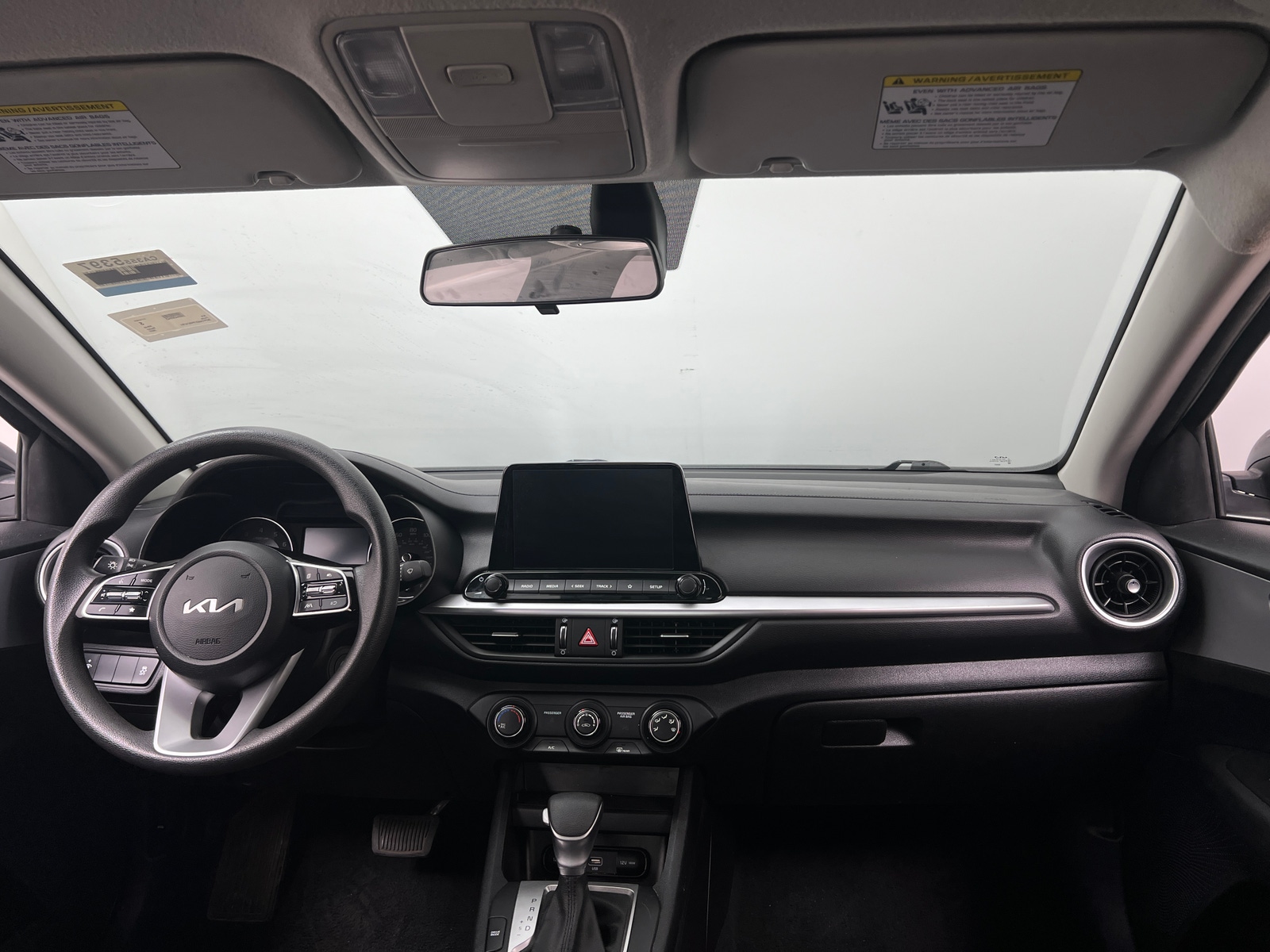 Thumbnail: 2023 Kia Forte - 3