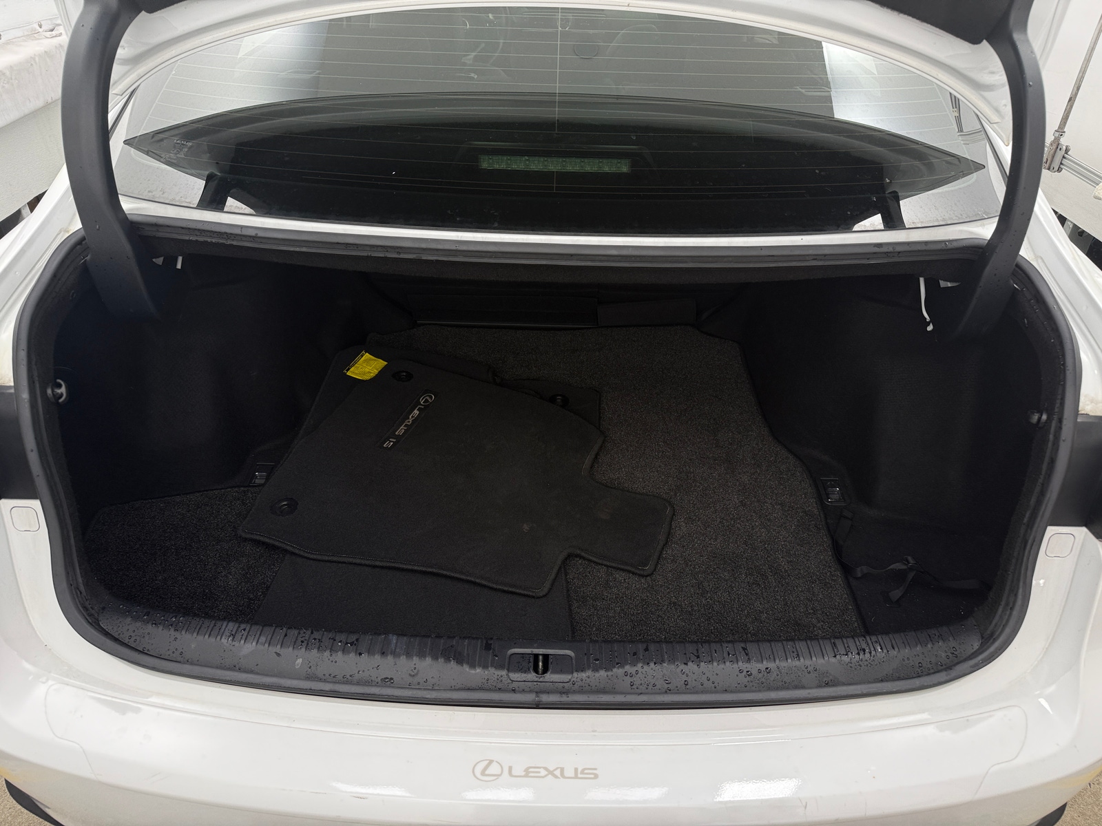 Thumbnail: 2020 Lexus IS - 6