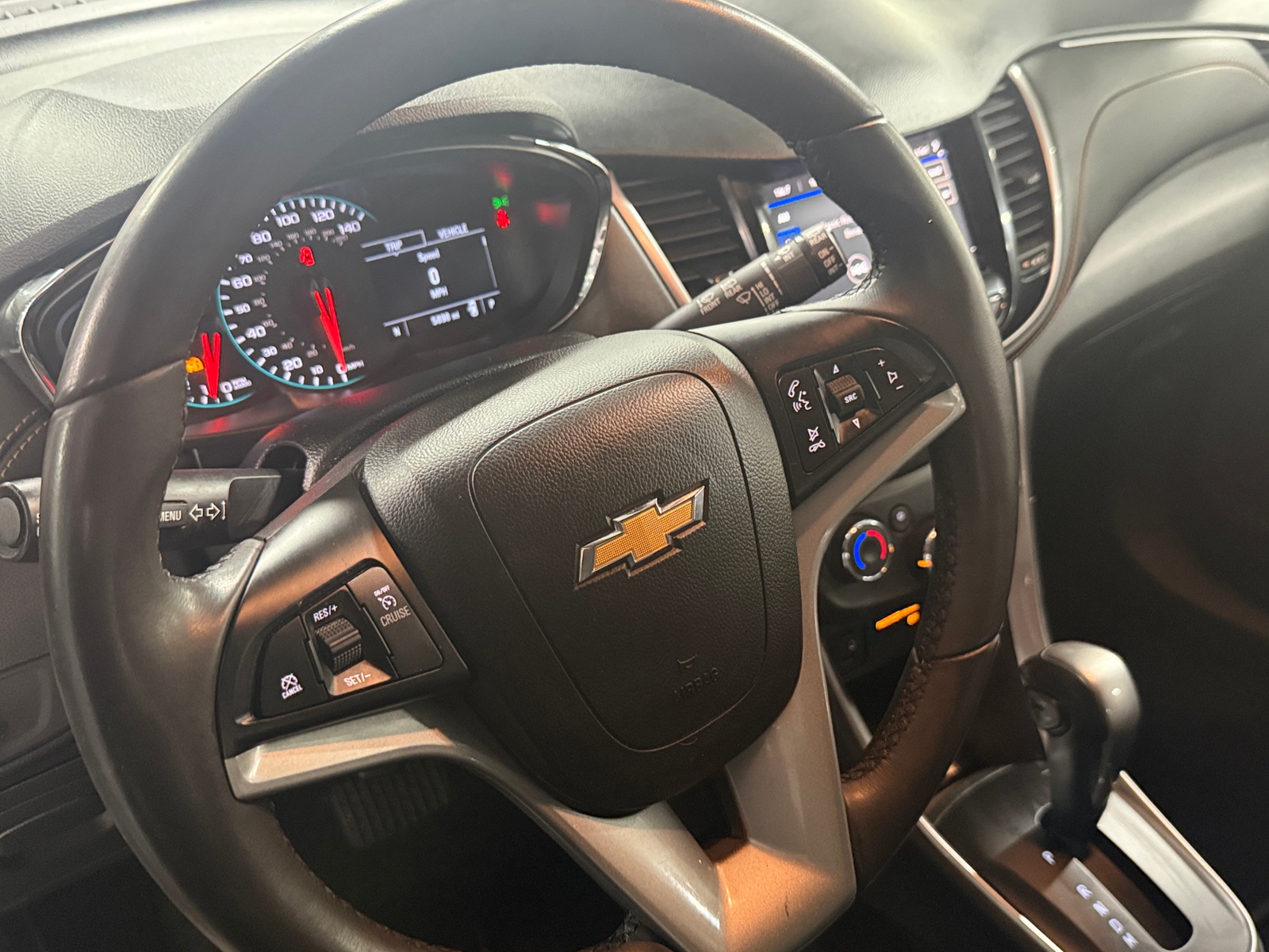 Thumbnail: 2022 Chevrolet Trax - 5