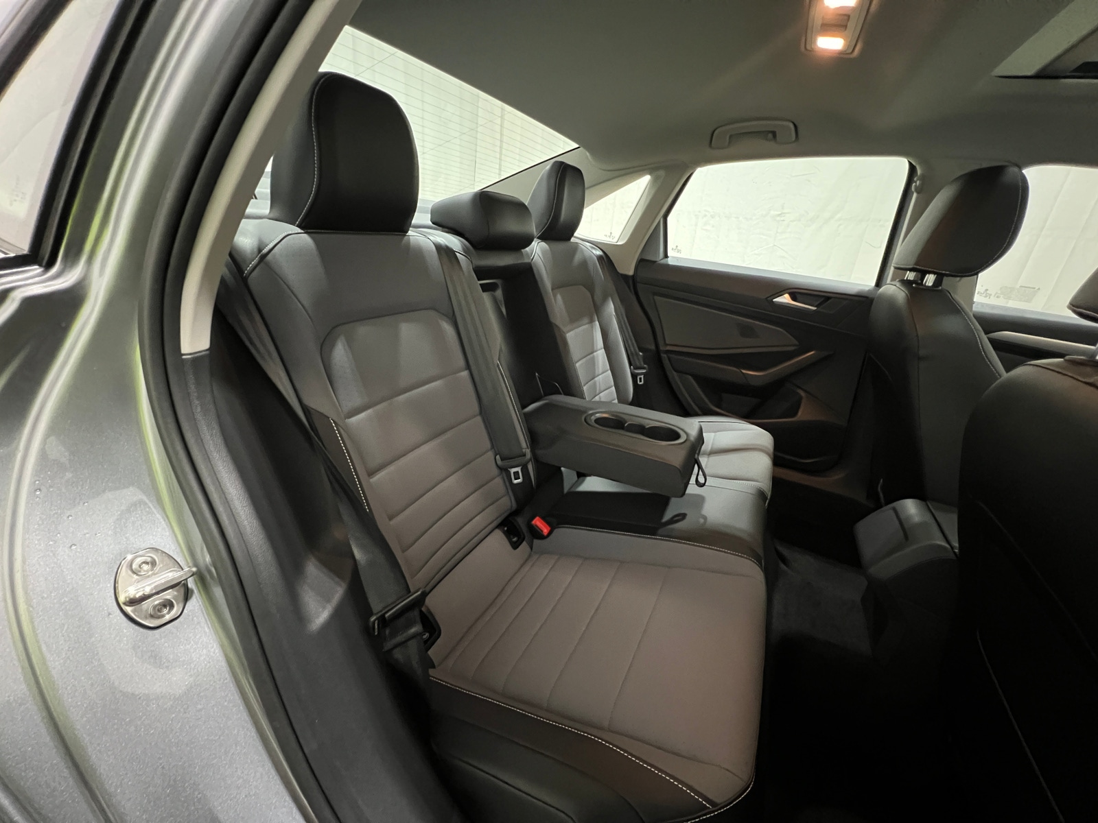 Thumbnail: 2025 Volkswagen Jetta - 5