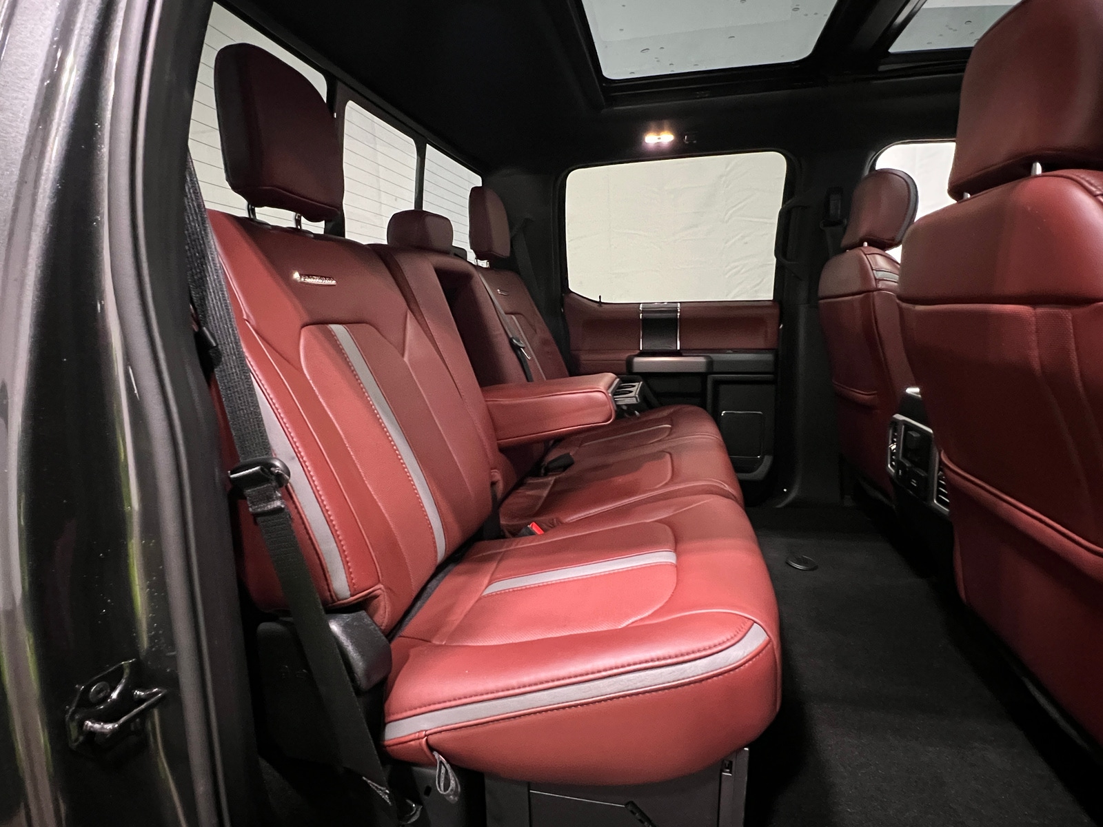 Thumbnail: 2019 Ford Econoline - 6