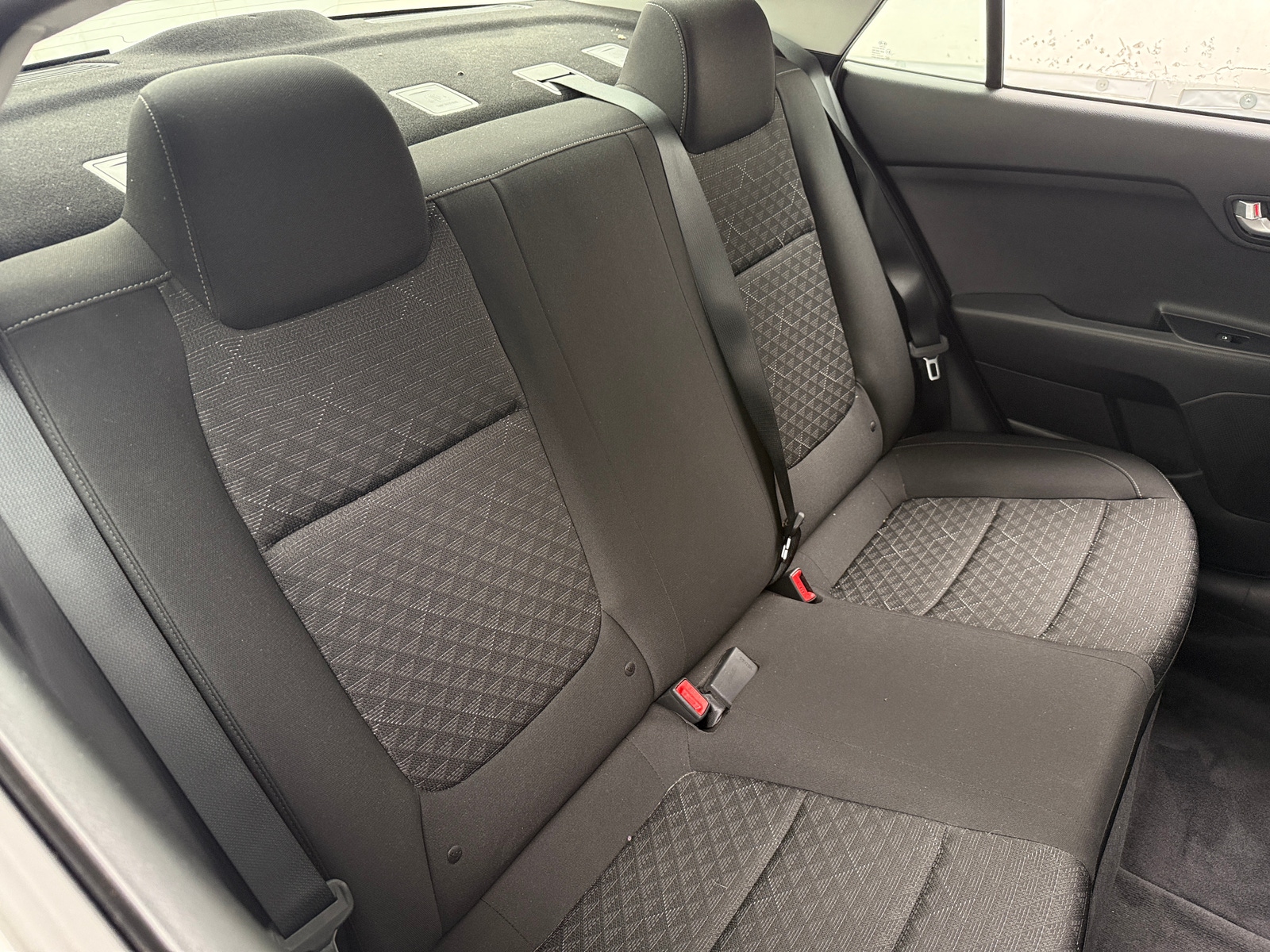 Thumbnail: 2021 Kia Rio - 6