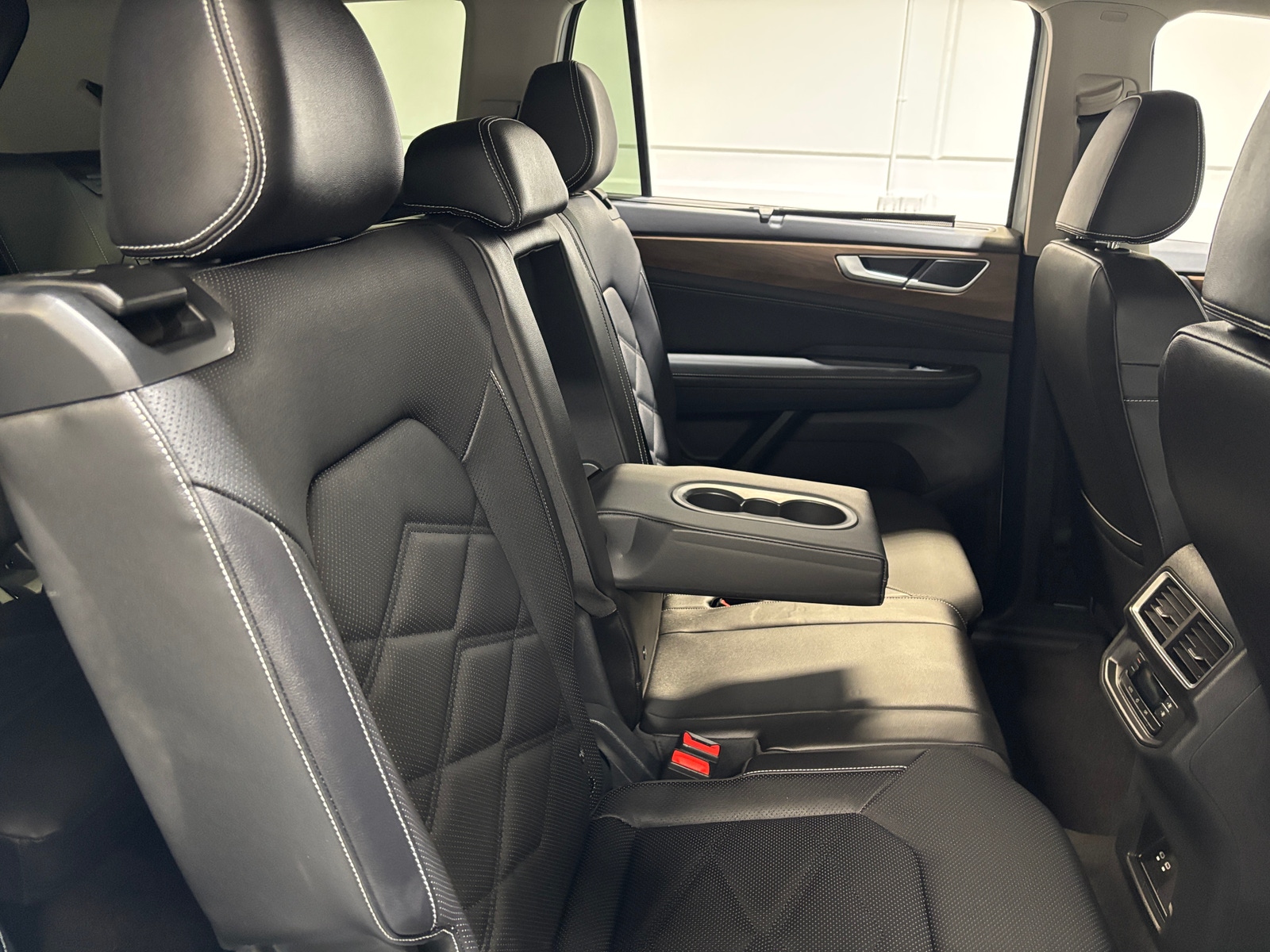 Thumbnail: 2024 Volkswagen Atlas - 5