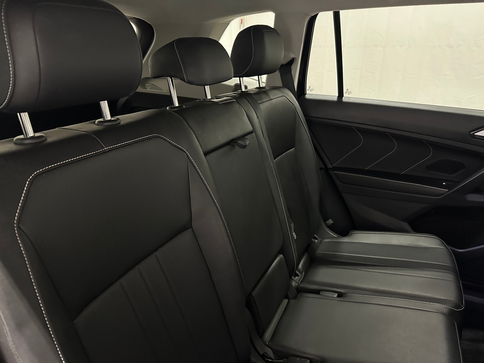 Thumbnail: 2023 Volkswagen Tiguan - 5