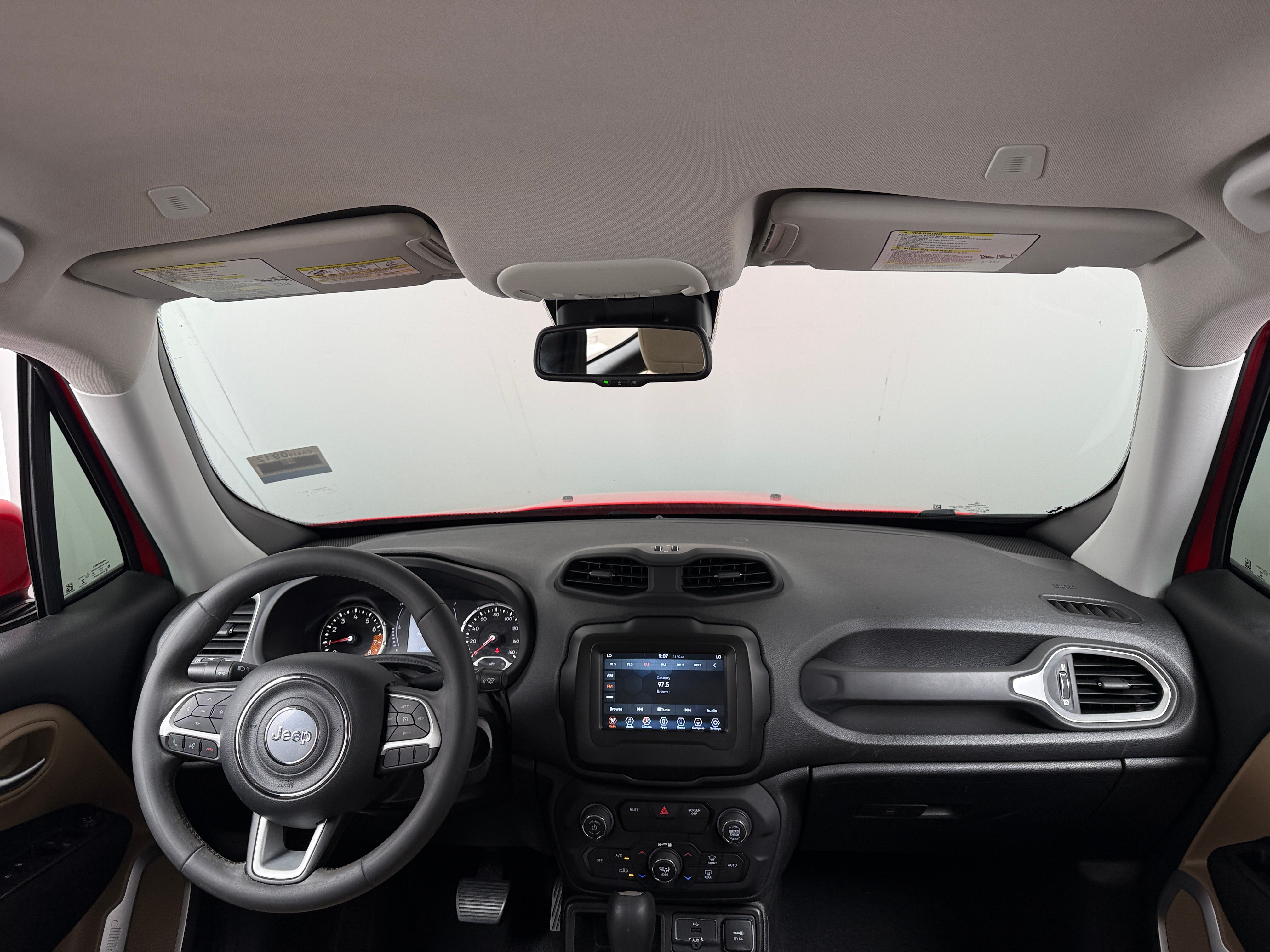 Thumbnail: 2019 Jeep Renegade - 3