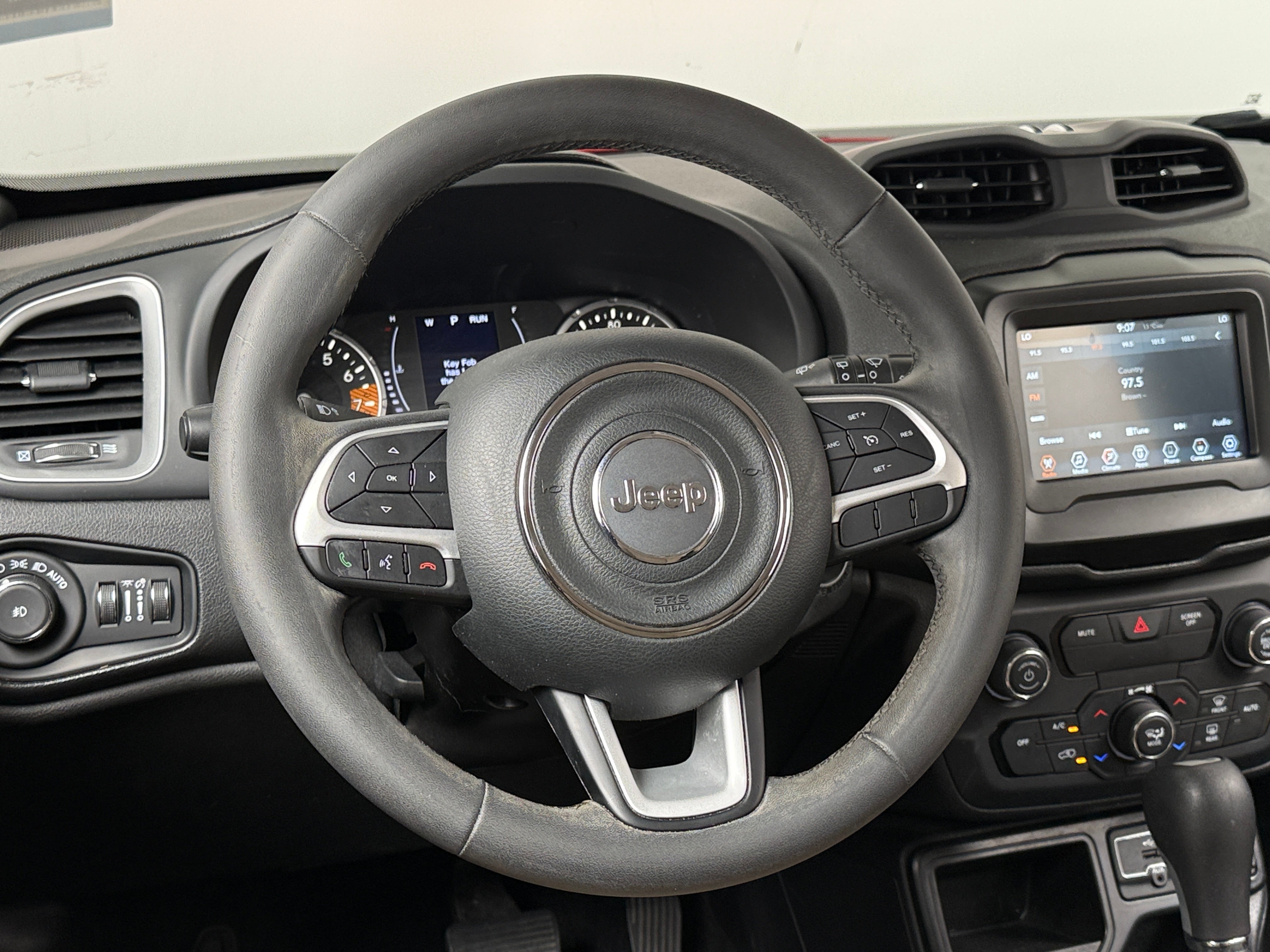Thumbnail: 2019 Jeep Renegade - 5