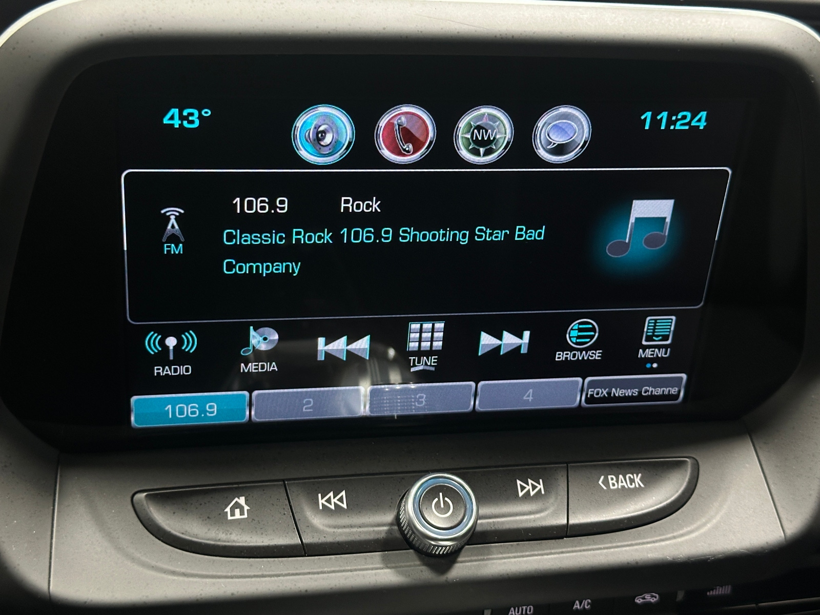 Thumbnail: 2017 Chevrolet Camaro - 4