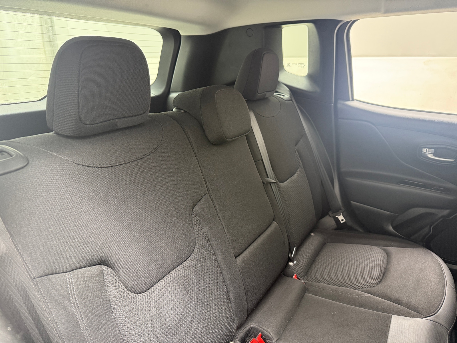 Thumbnail: 2018 Jeep Renegade - 6