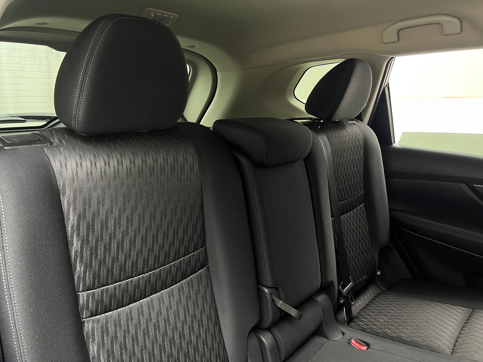 Thumbnail: 2017 Nissan Rogue - 6