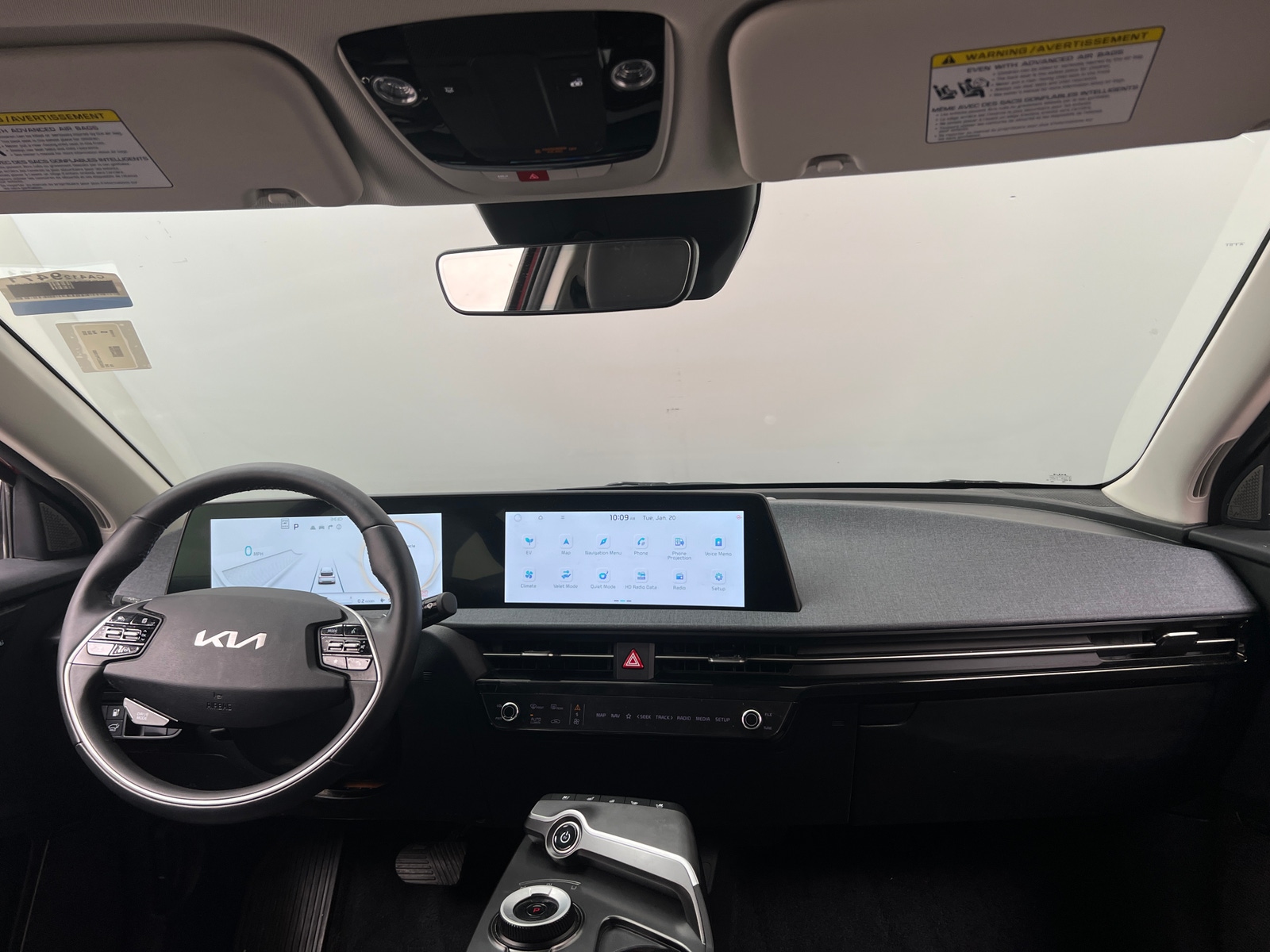 Thumbnail: 2023 Kia EV6 - 2